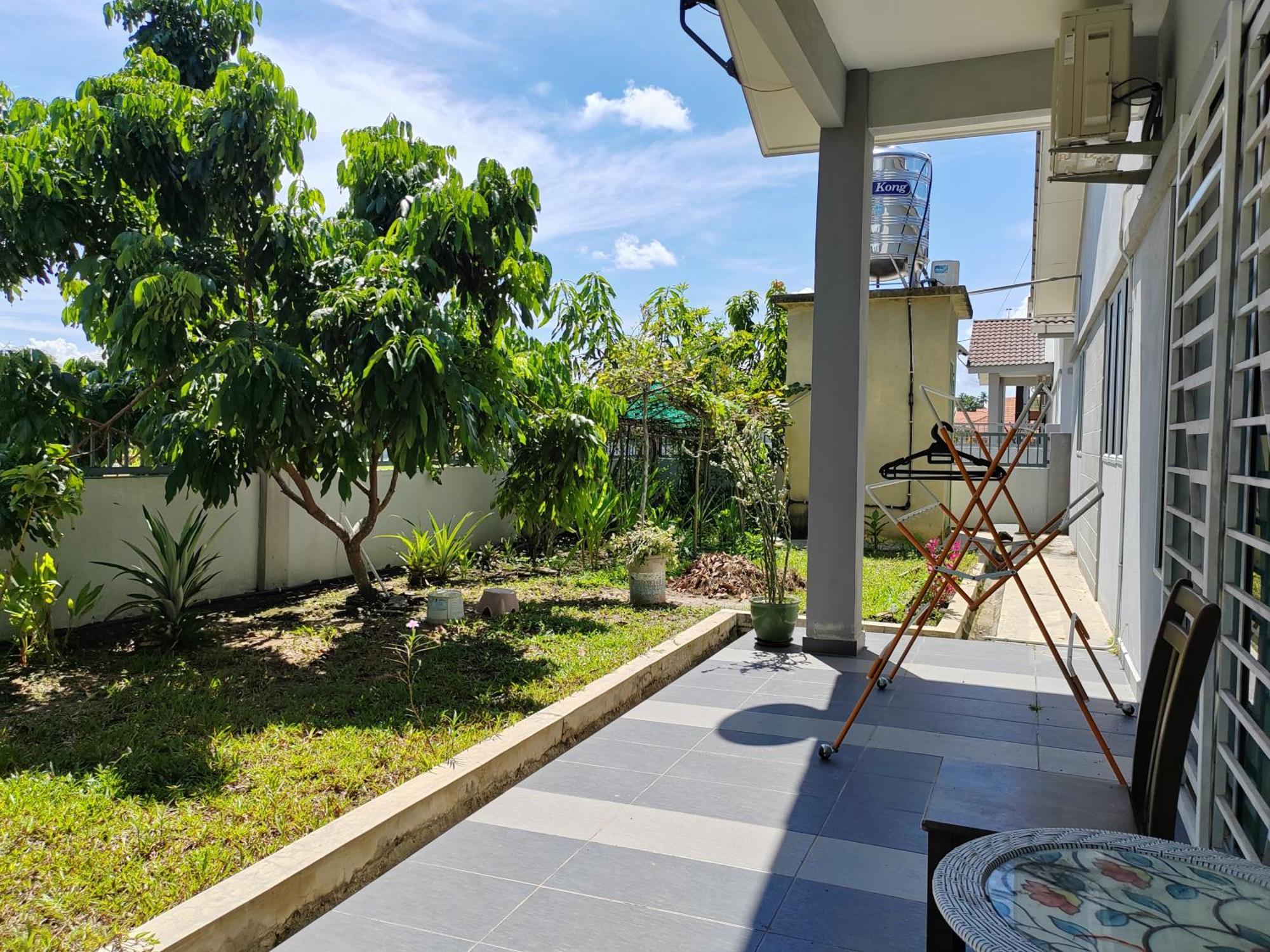 Villa Teratak Delisha -musslim Kampong Jemampar Exterior foto