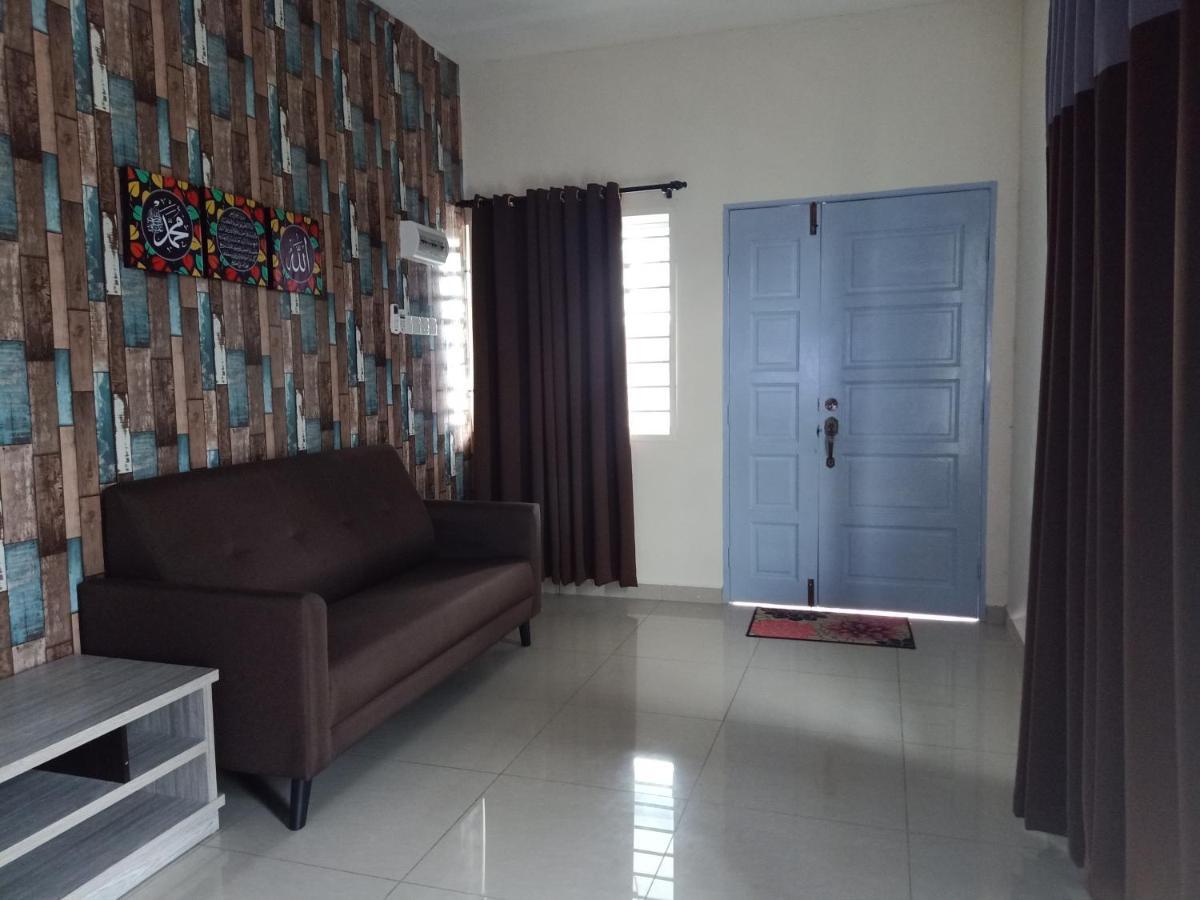 Villa Teratak Delisha -musslim Kampong Jemampar Exterior foto